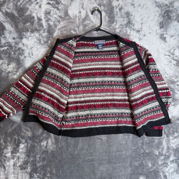 Newton Trading Co. Women's Shetland Wool 100% Geometric Full-Zip Medium Sweater - Picture 6 of 7